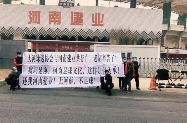 网页版登录入口地址-中性名、归化...中国足球抄作业水平为何这么差？