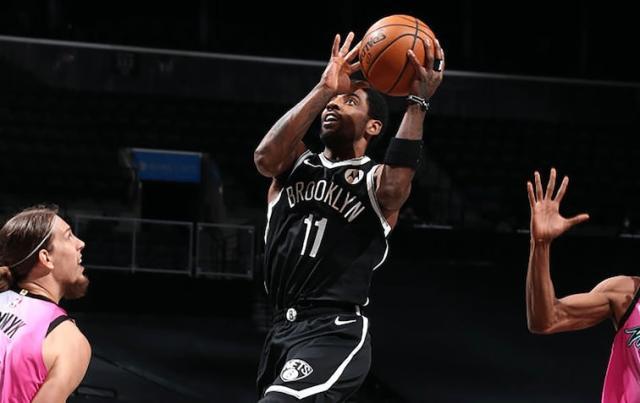 APP下载-篮网三巨头终获首胜，难道哈登只能扮演“基德”了？